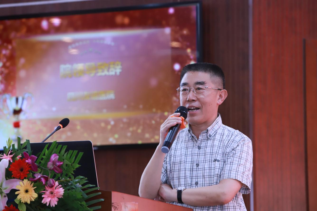 “因生命而堅(jiān)持，為優(yōu)質(zhì)再起航”---四川友誼醫(yī)院隆重慶祝5.12護(hù)士節(jié)系列活動(dòng)