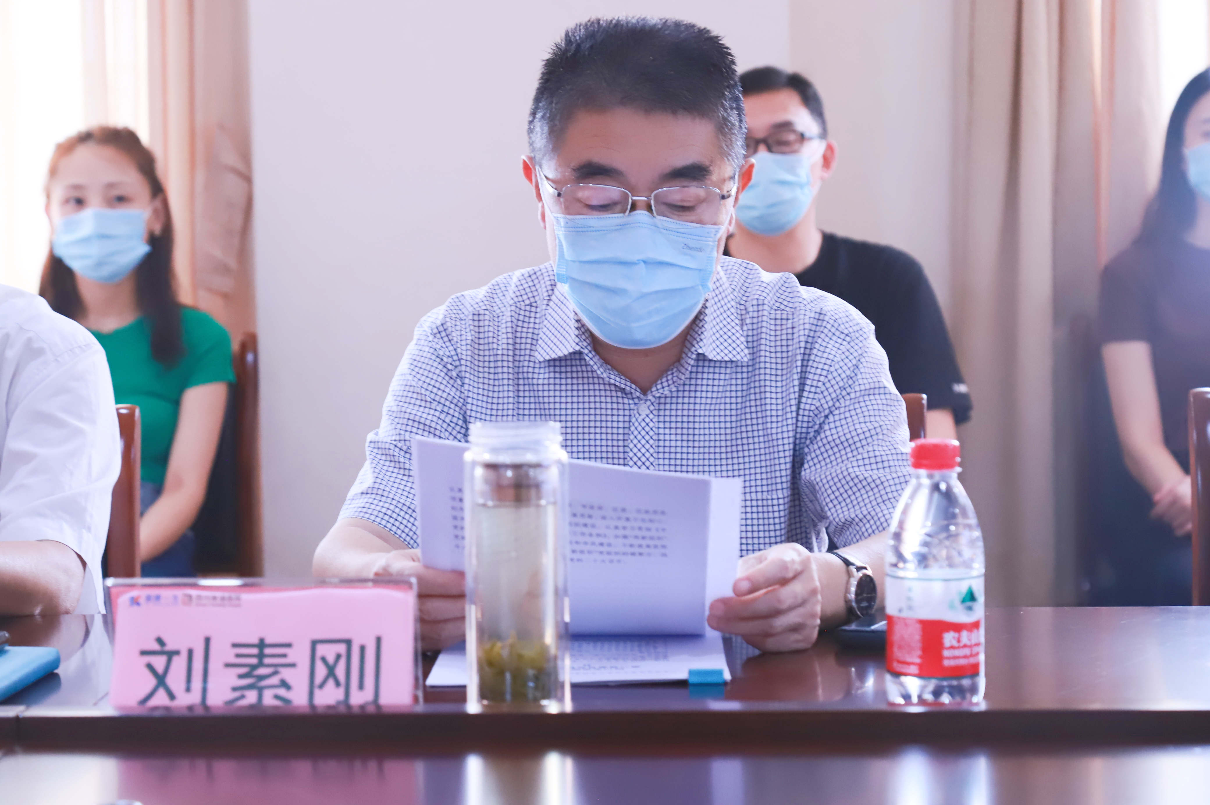 中國共產(chǎn)黨四川友誼醫(yī)院支部委員會(huì)第三屆委員會(huì)順利換屆