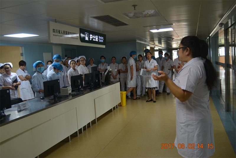 四川友誼醫(yī)院舉行醫(yī)院感染暴發(fā)及HIV職業(yè)暴露應(yīng)急演練