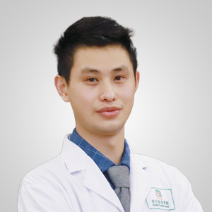 陳輝  副主任醫(yī)師